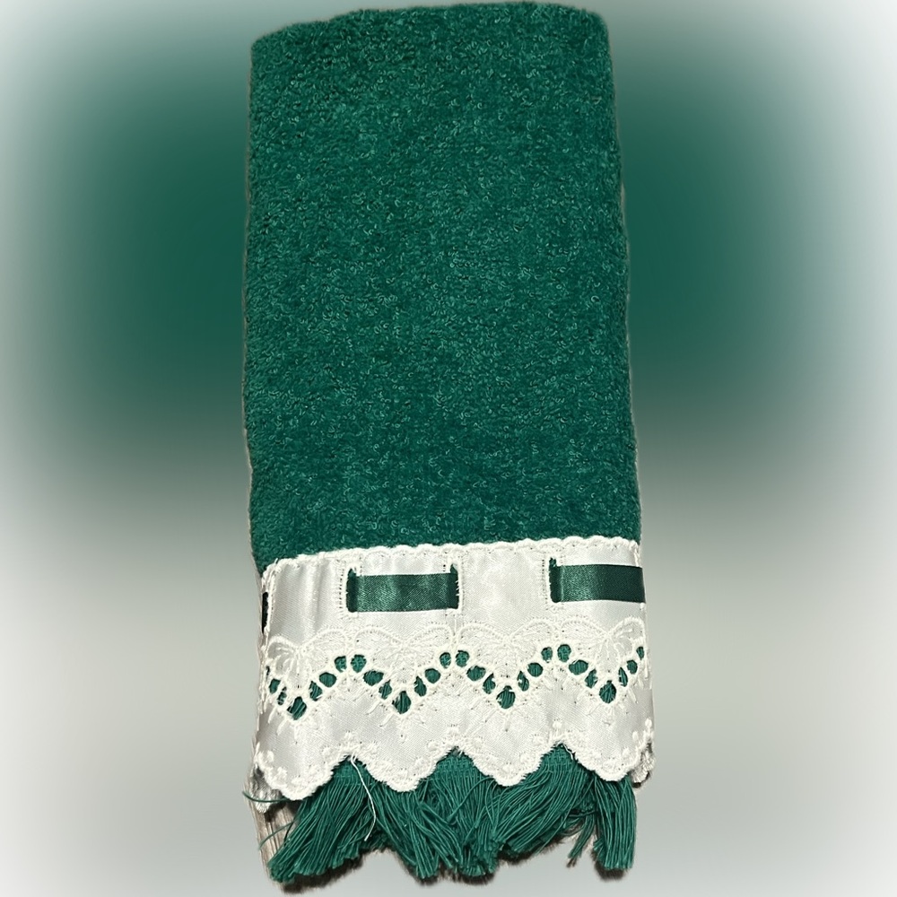 🔴NWT Vintage Canon Finger Tip Towel Towel Cotton Lace Ribbon Holiday Christmas